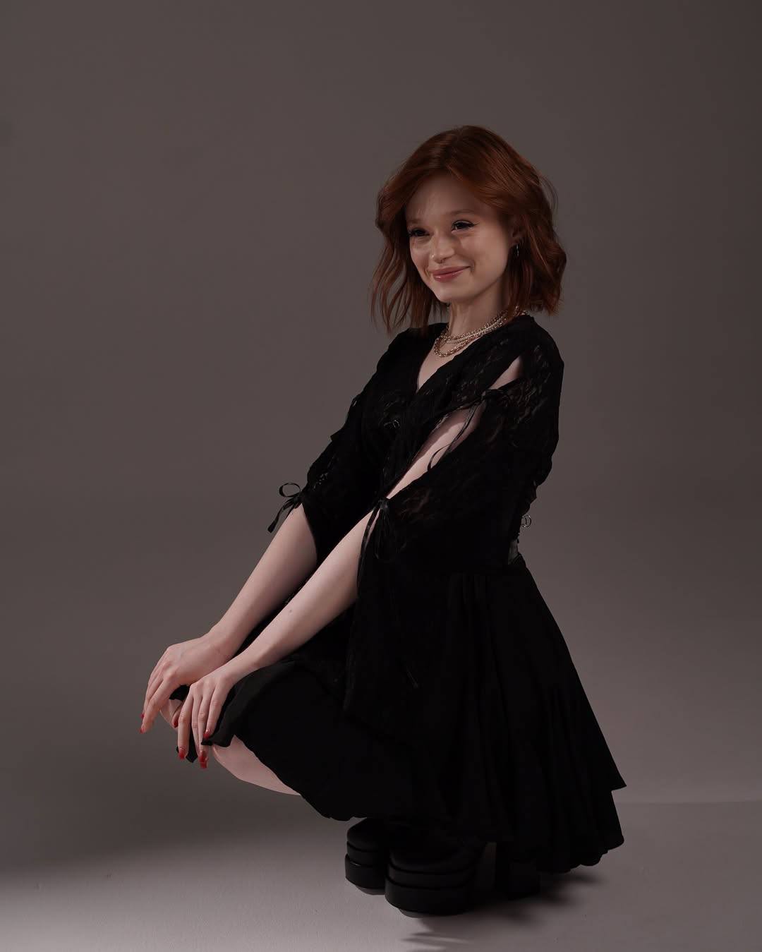 Ира - профессиональный мастер маникюра и наращивания ногтей